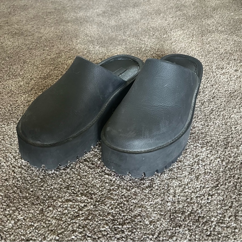 Black Platform Slip-On Clogs